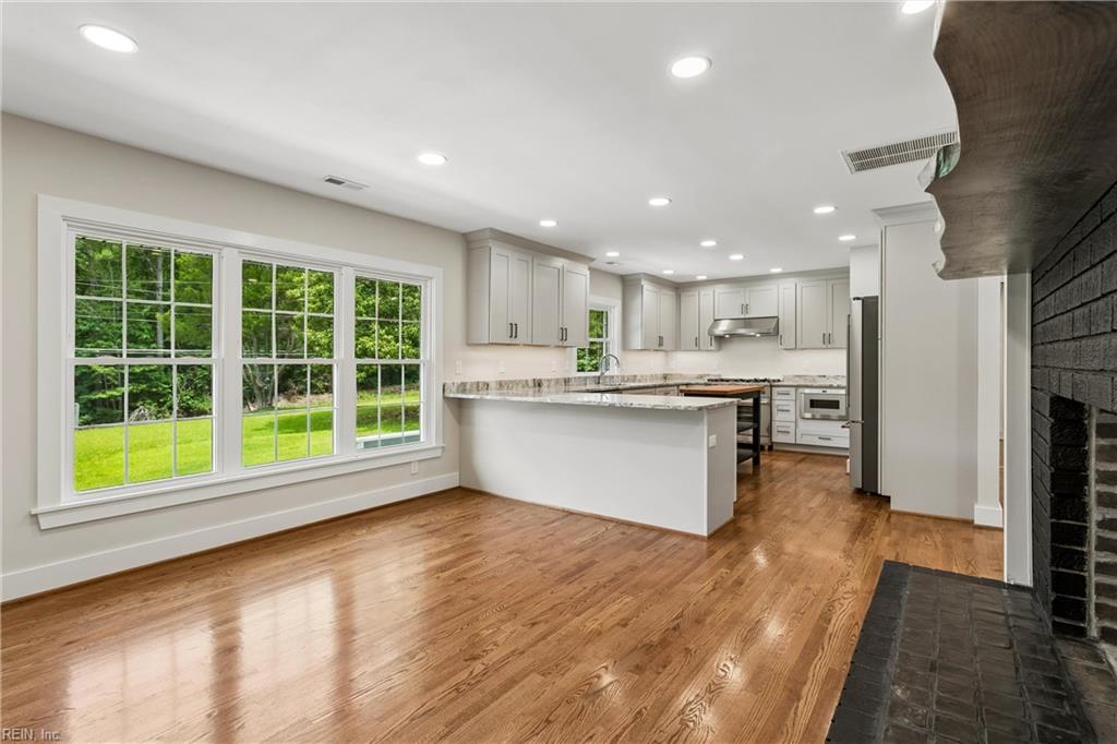 6295 Ark Road Gloucester VA 23061