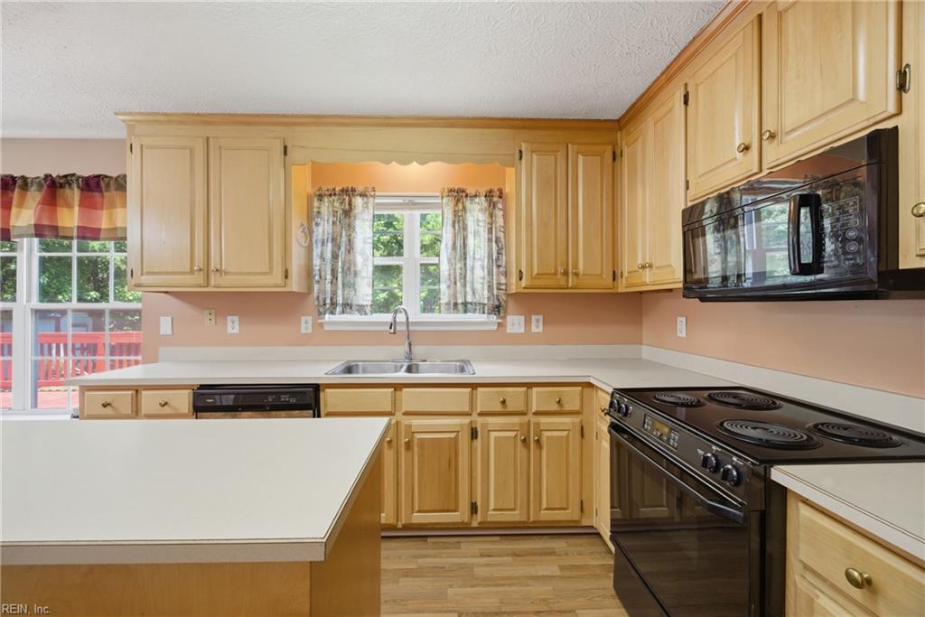 202 Vixen Court Yorktown VA 23693