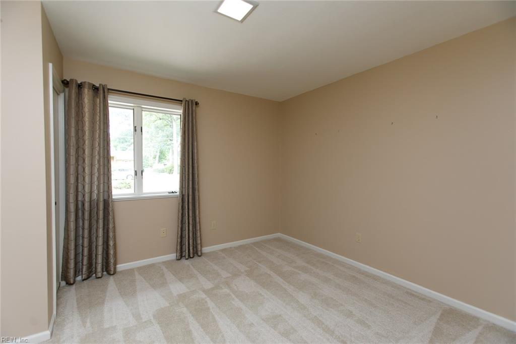 210 Walden Drive Yorktown VA 23692