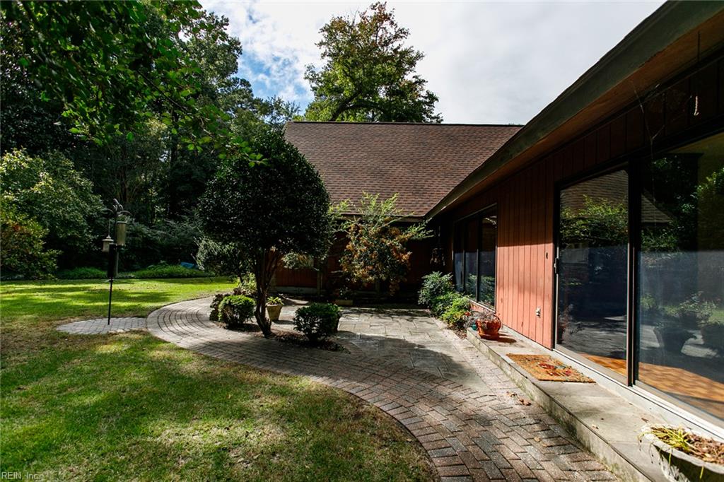 210 Walden Drive Yorktown VA 23692