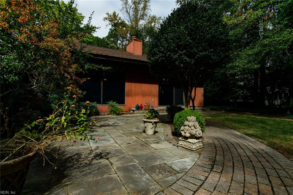 210 Walden Drive Yorktown VA 23692