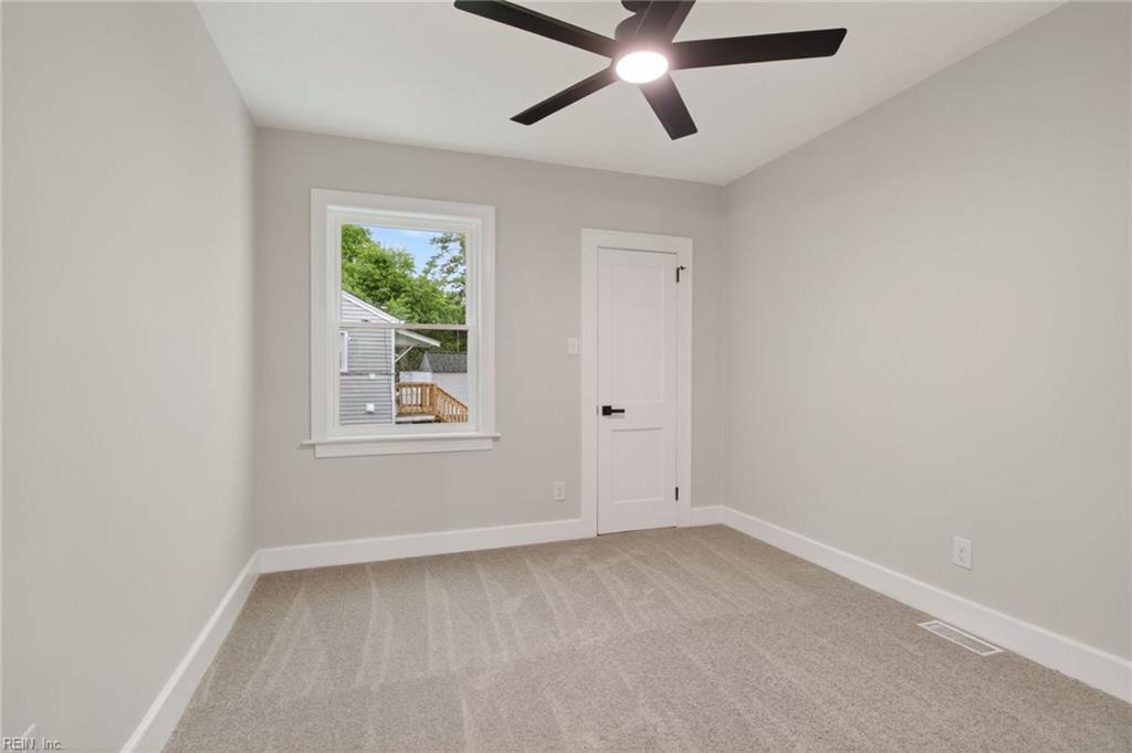 8 E Commodore Drive Newport News VA 23608