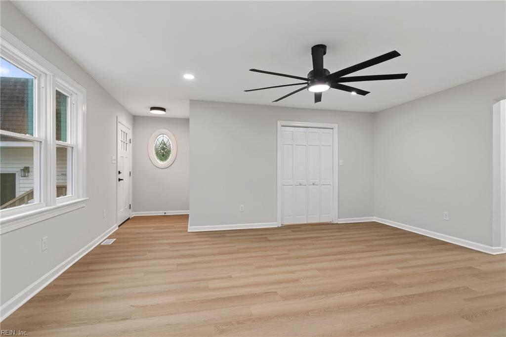 8 E Commodore Drive Newport News VA 23608