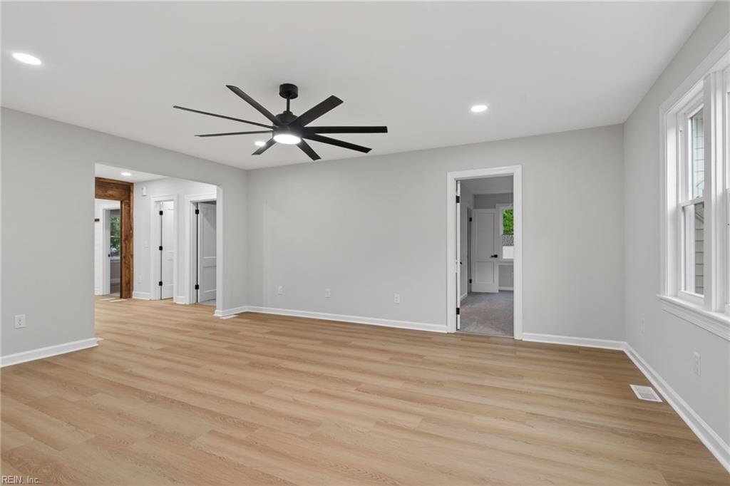 8 E Commodore Drive Newport News VA 23608