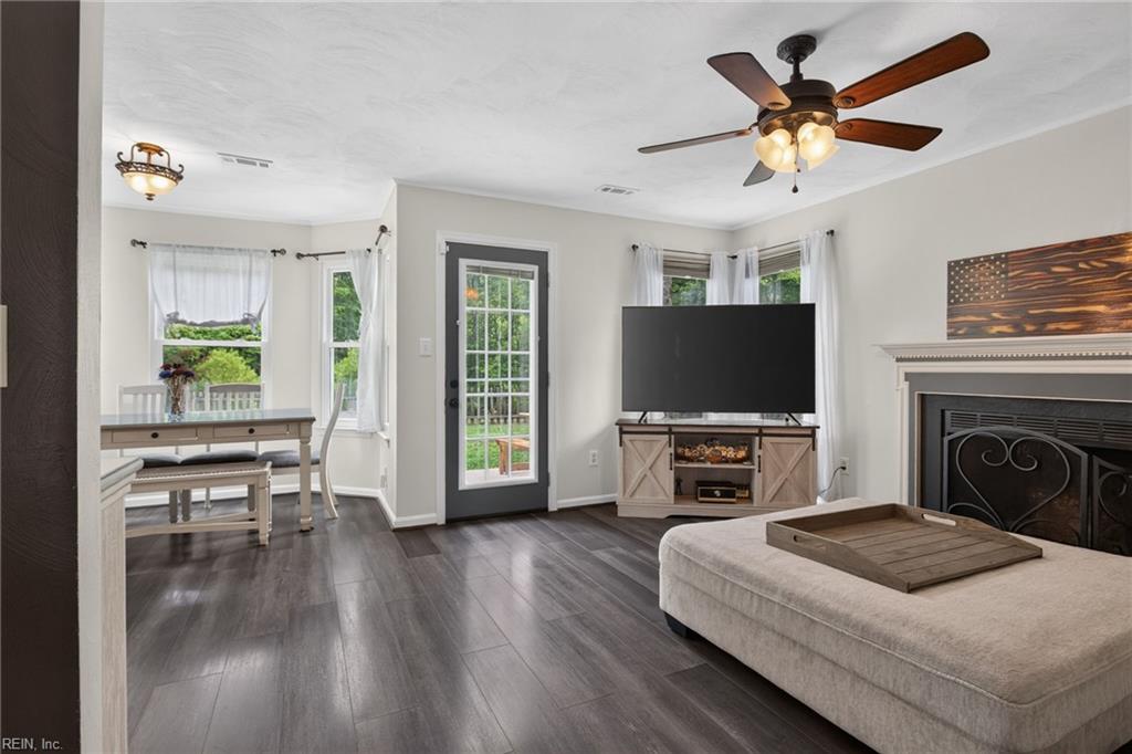 114 Maurice Court Yorktown VA 23690