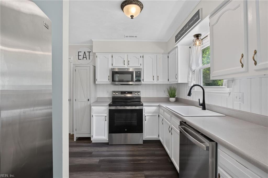 114 Maurice Court Yorktown VA 23690