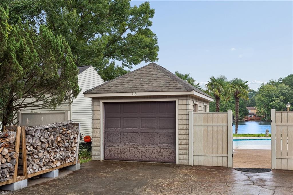 115 Holden Lane Yorktown VA 23692