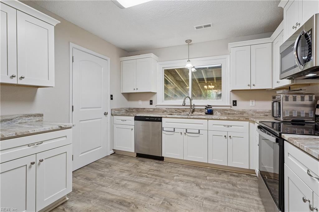 588 Windjammer Crescent Newport News VA 23602