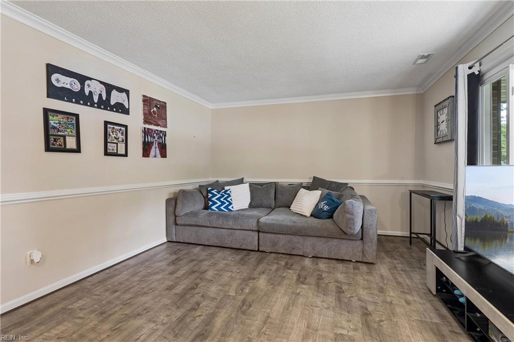 588 Windjammer Crescent Newport News VA 23602