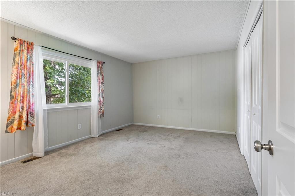 588 Windjammer Crescent Newport News VA 23602