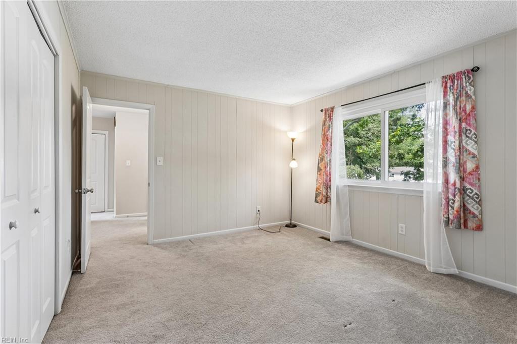 588 Windjammer Crescent Newport News VA 23602