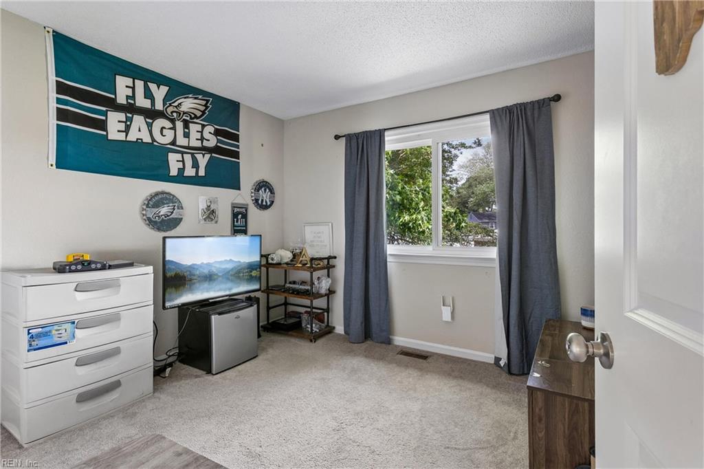 588 Windjammer Crescent Newport News VA 23602