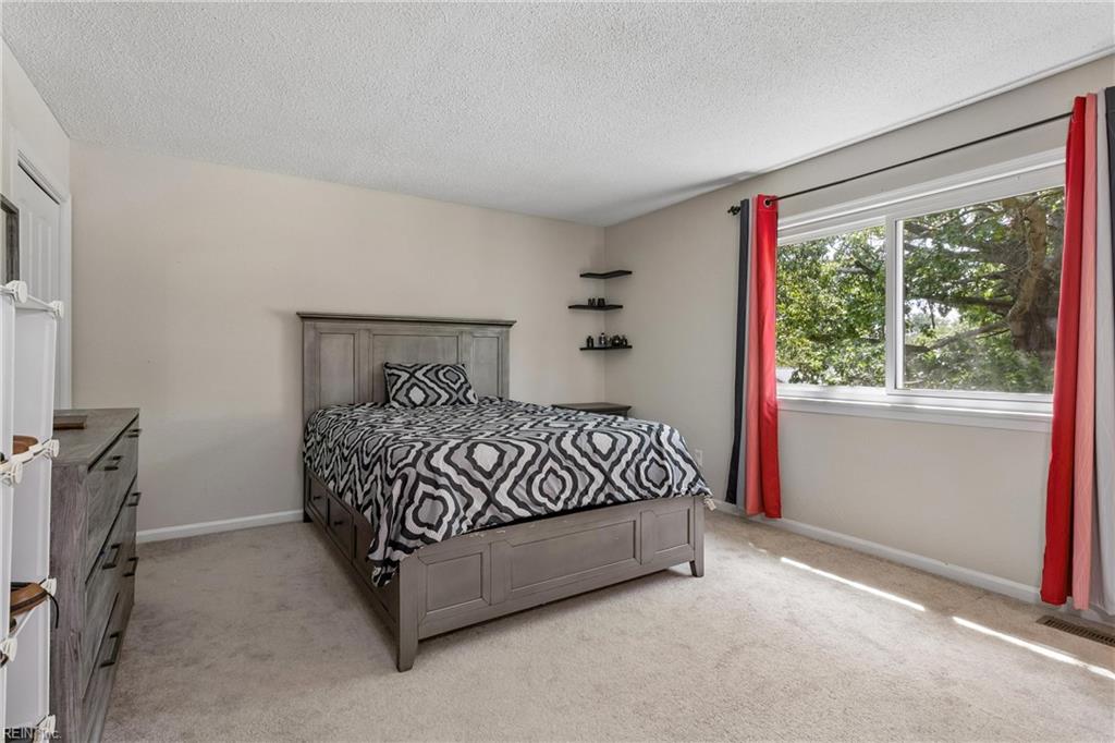 588 Windjammer Crescent Newport News VA 23602
