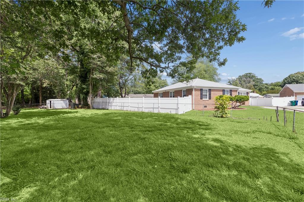 588 Windjammer Crescent Newport News VA 23602