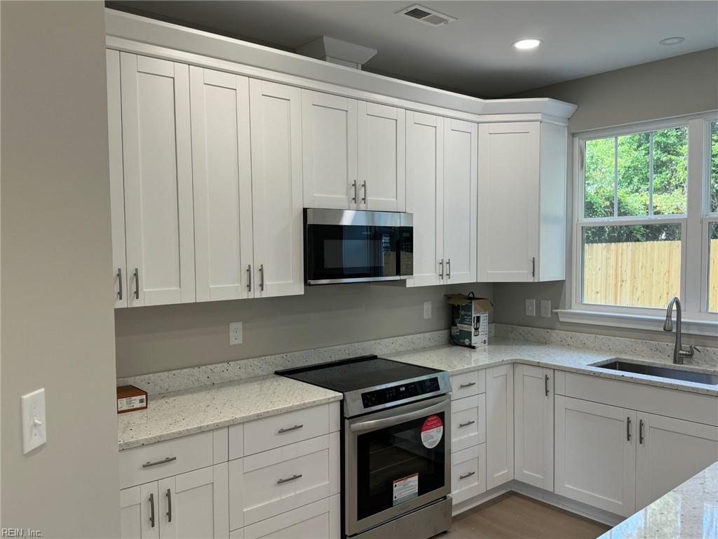 727 Willow Drive Newport News VA 23605