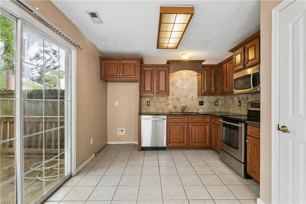 701 Stone Cove Newport News VA 23602