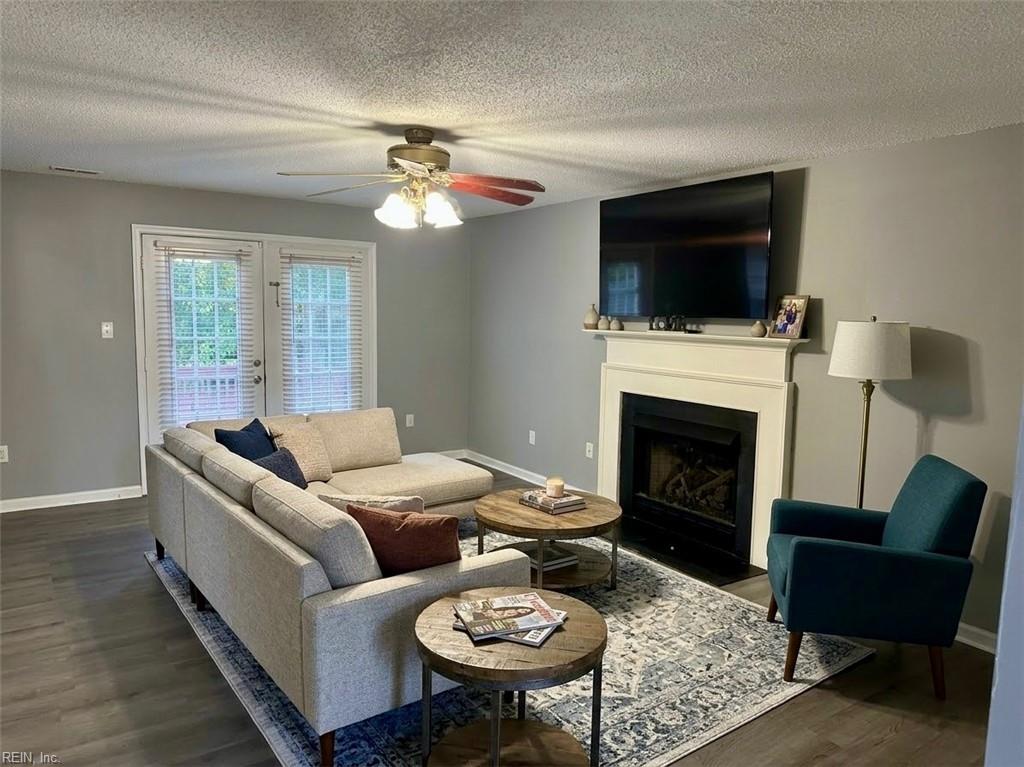 942 Lowry Place Newport News VA 23608