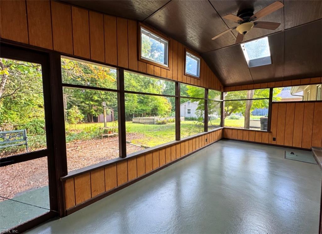 105 Riverside Drive Yorktown VA 23692