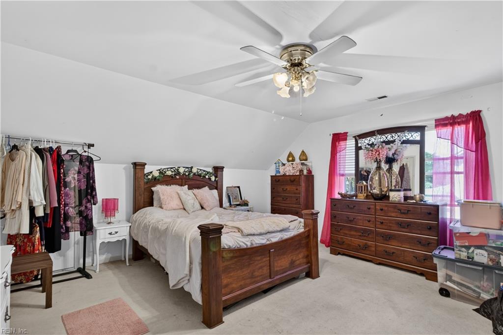 113 Holden Lane Yorktown VA 23692