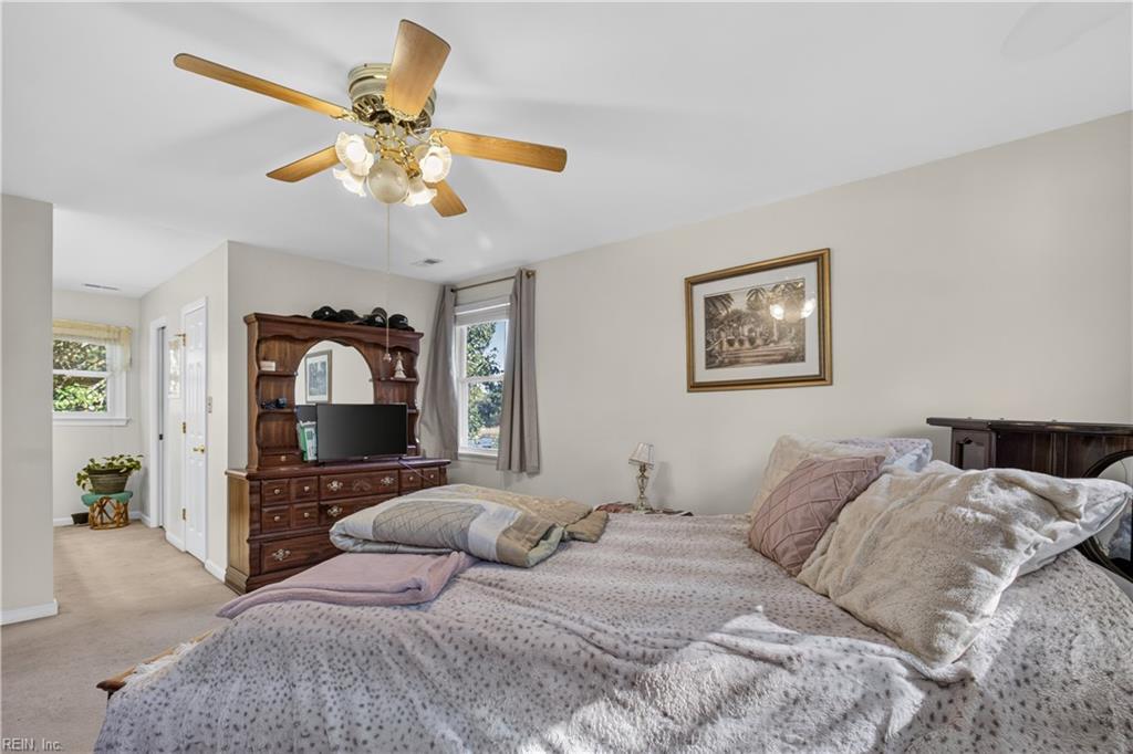 113 Holden Lane Yorktown VA 23692