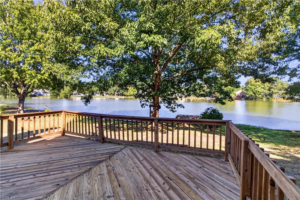 113 Holden Lane Yorktown VA 23692