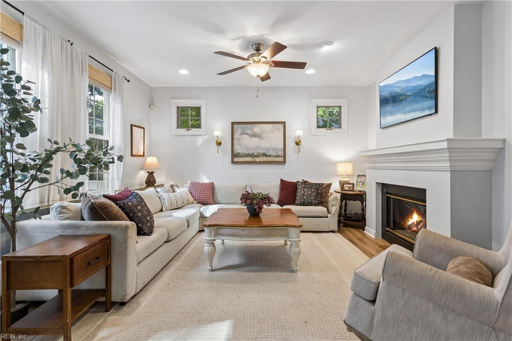 406 Regents Cove Newport News VA 23606