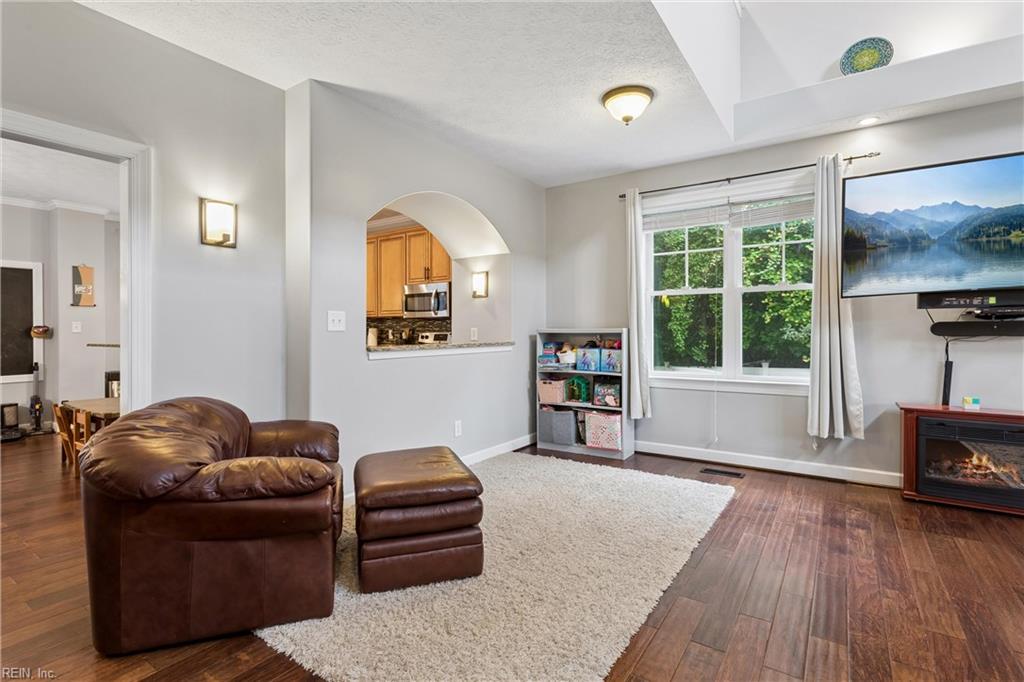 111 Perlie Court Yorktown VA 23692
