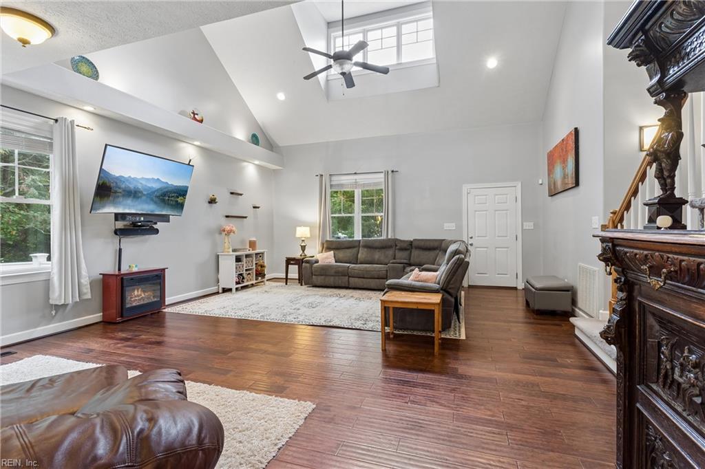111 Perlie Court Yorktown VA 23692
