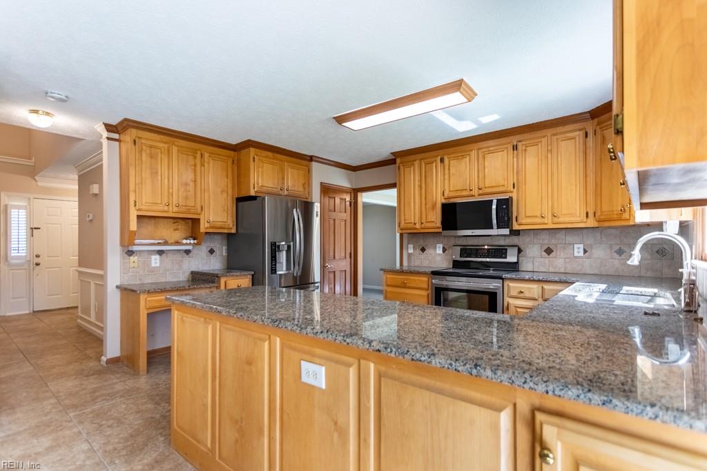 106 Willards Way Yorktown VA 23693