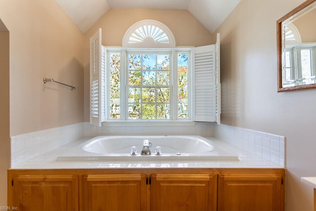 106 Willards Way Yorktown VA 23693