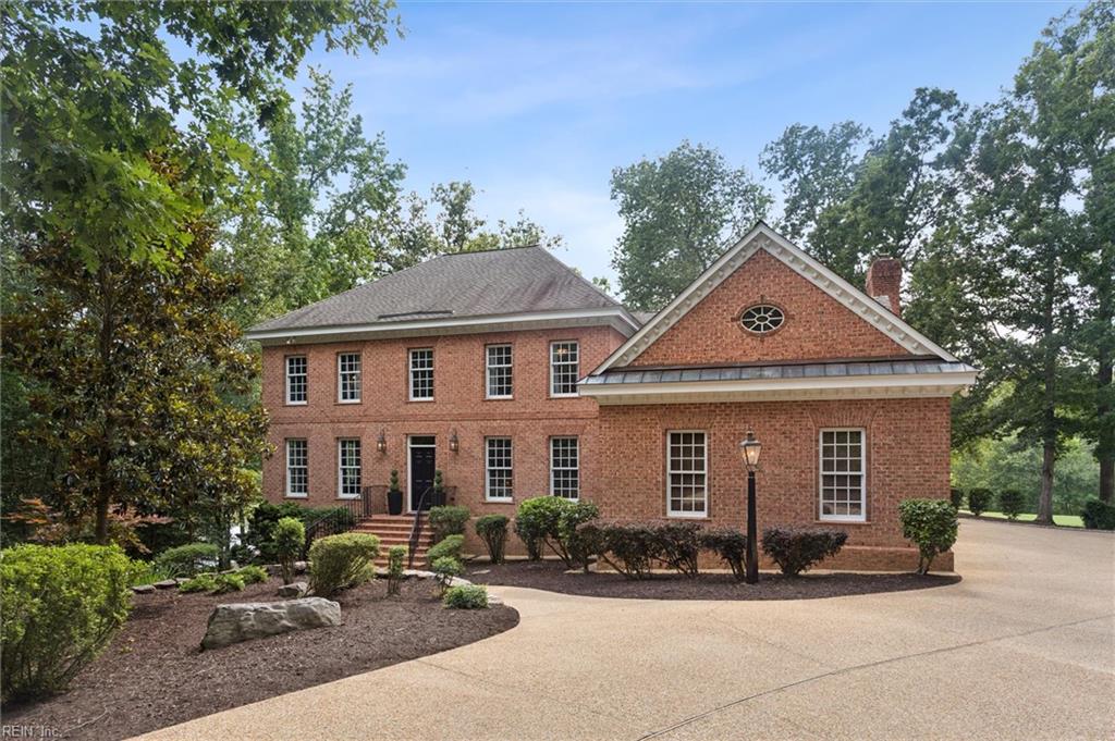 124 Formby Williamsburg VA 23188