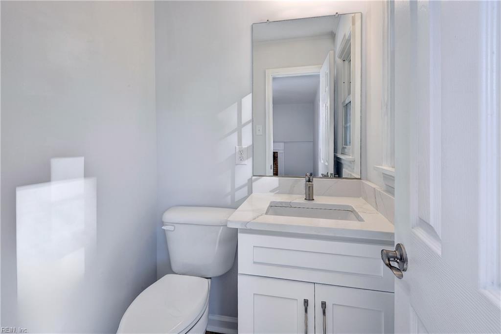 860 Alta Crescent Newport News VA 23608