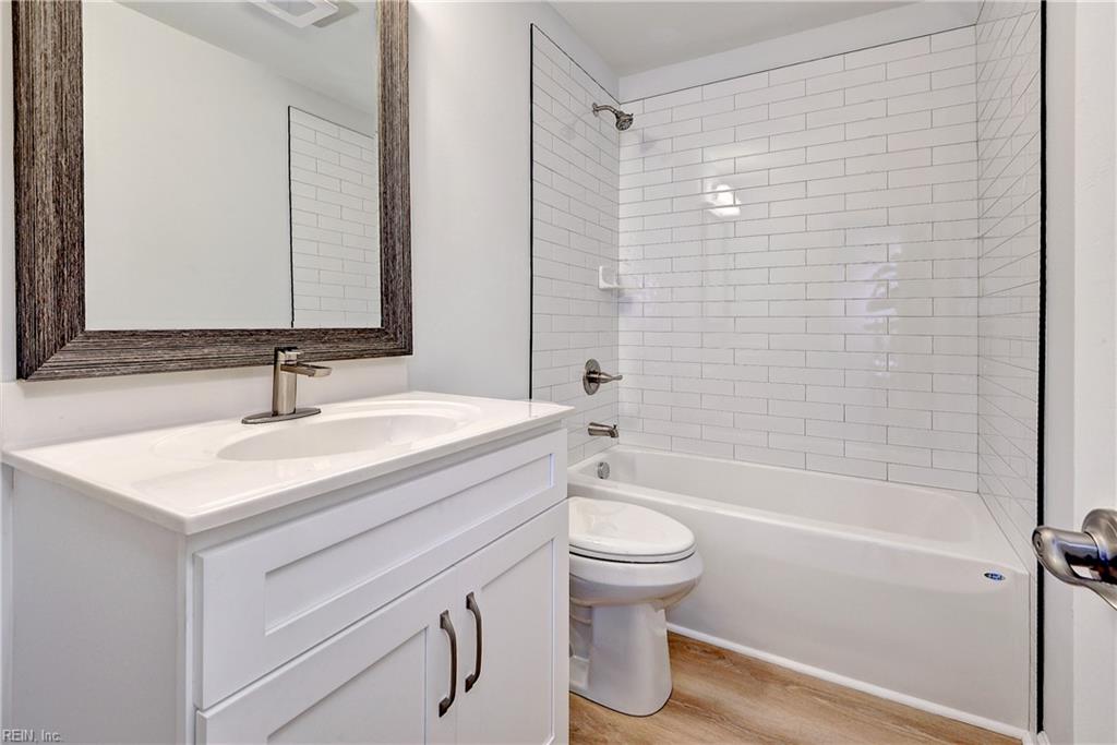 860 Alta Crescent Newport News VA 23608