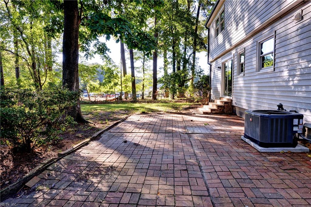 860 Alta Crescent Newport News VA 23608