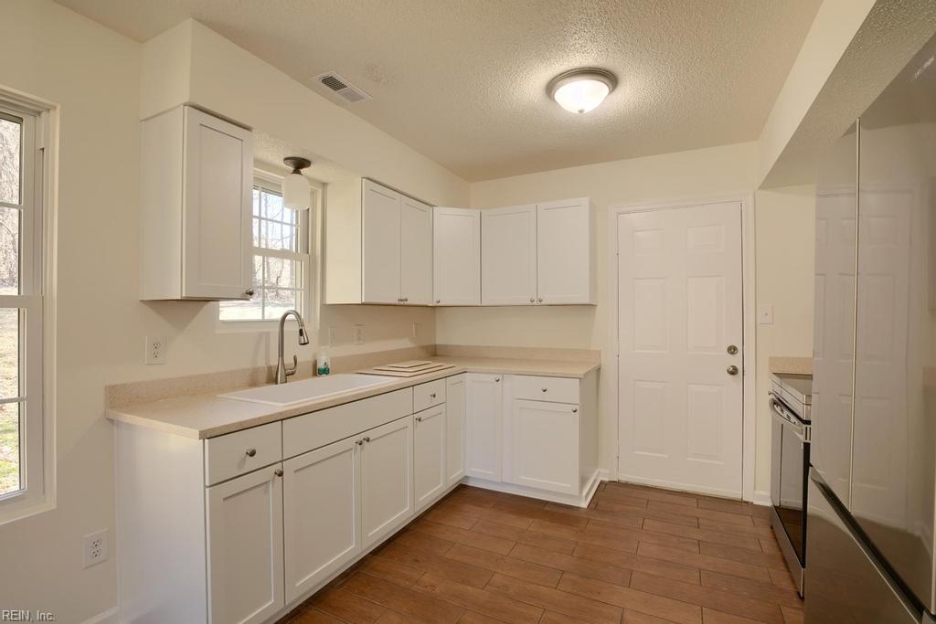 5475 Crany Creek Drive Gloucester VA 23061
