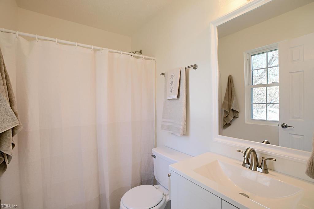 5475 Crany Creek Drive Gloucester VA 23061