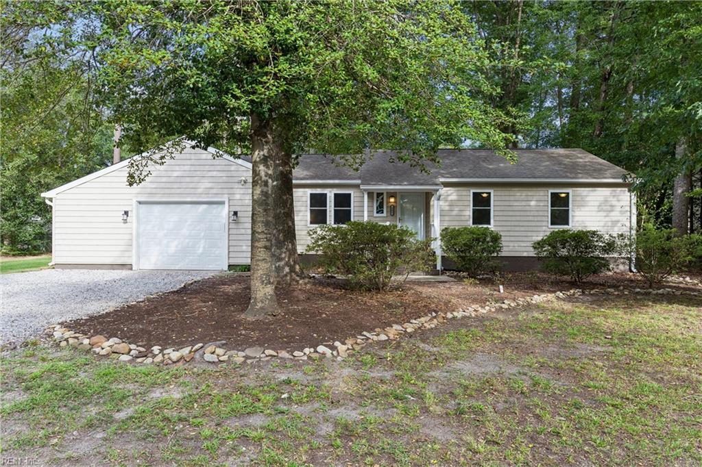 205 Wharf Row Yorktown VA 23692