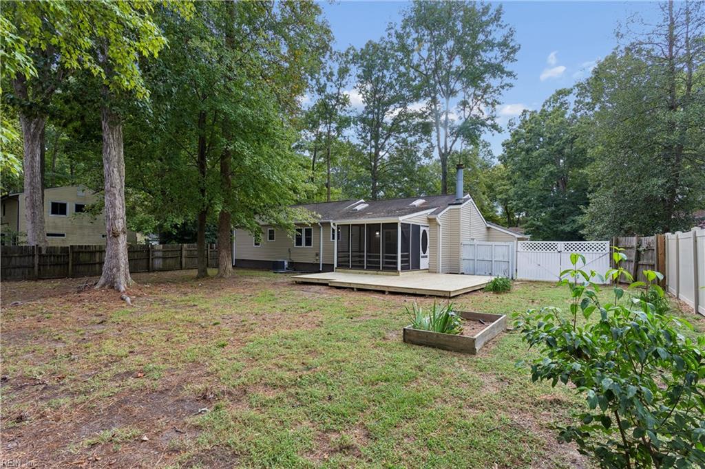 205 Wharf Row Yorktown VA 23692