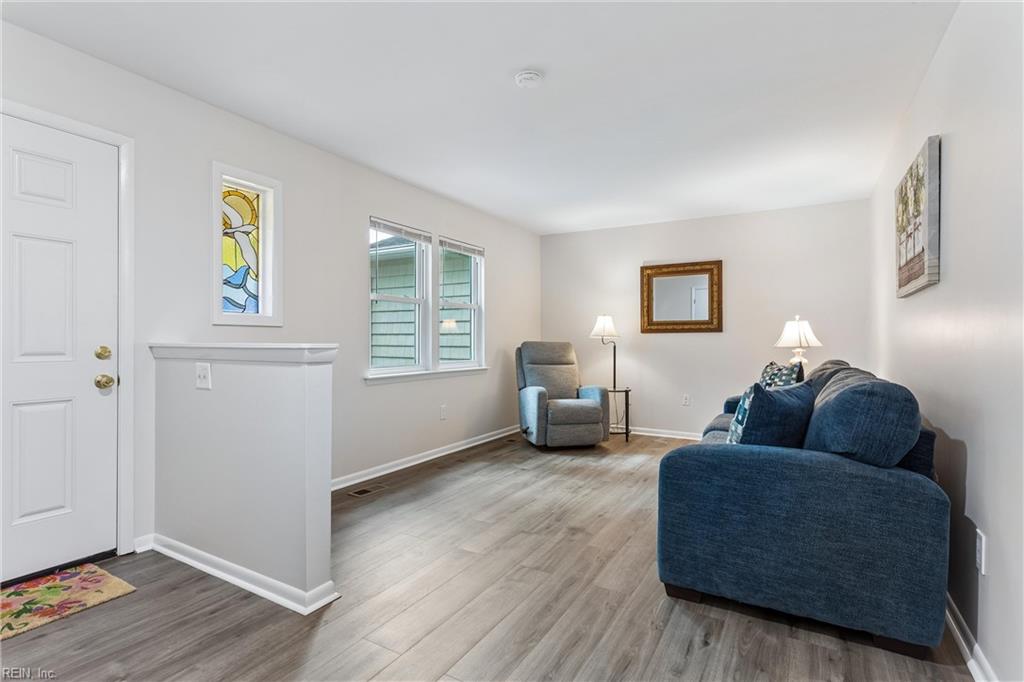 205 Wharf Row Yorktown VA 23692