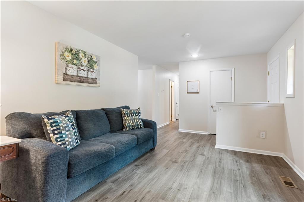 205 Wharf Row Yorktown VA 23692