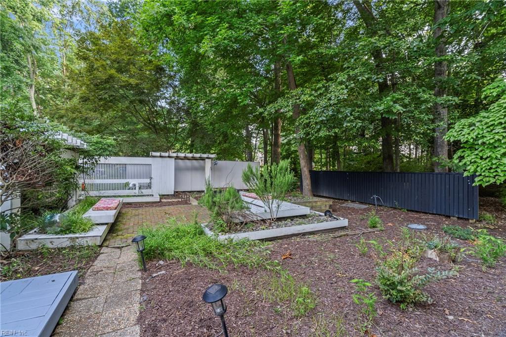 124 Holcomb Drive Williamsburg VA 23185