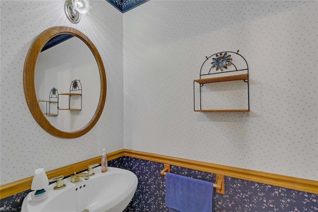 10114 New Hope Court Gloucester VA 23061