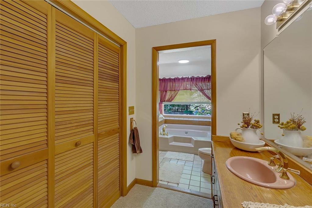 10114 New Hope Court Gloucester VA 23061