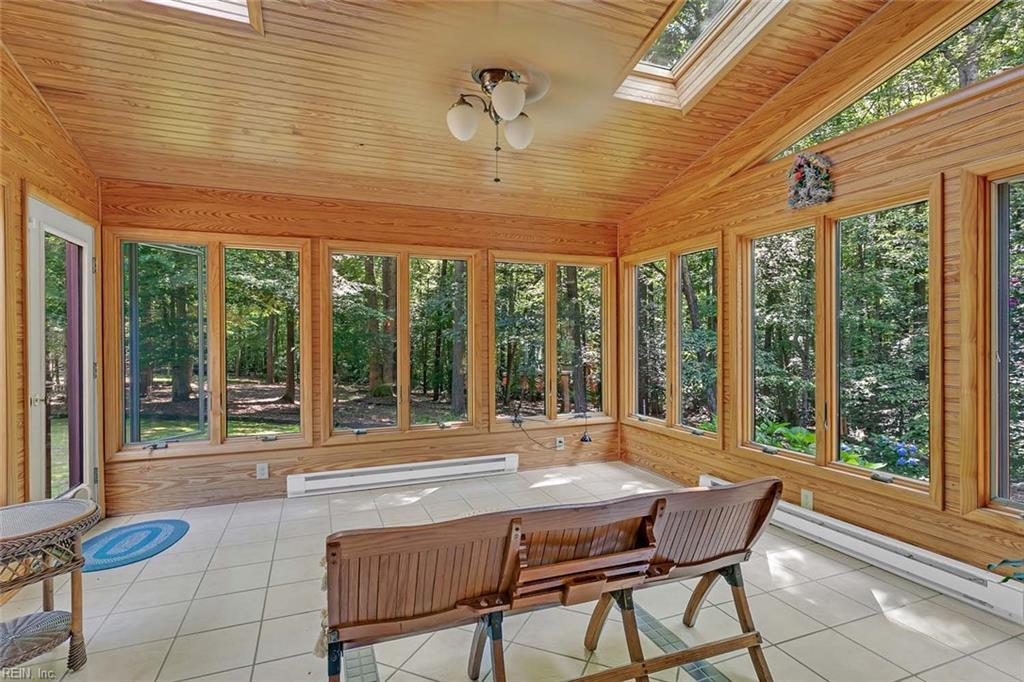 10114 New Hope Court Gloucester VA 23061