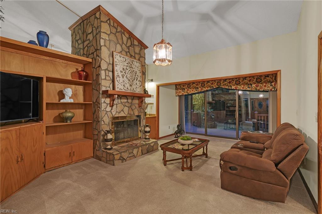 10114 New Hope Court Gloucester VA 23061