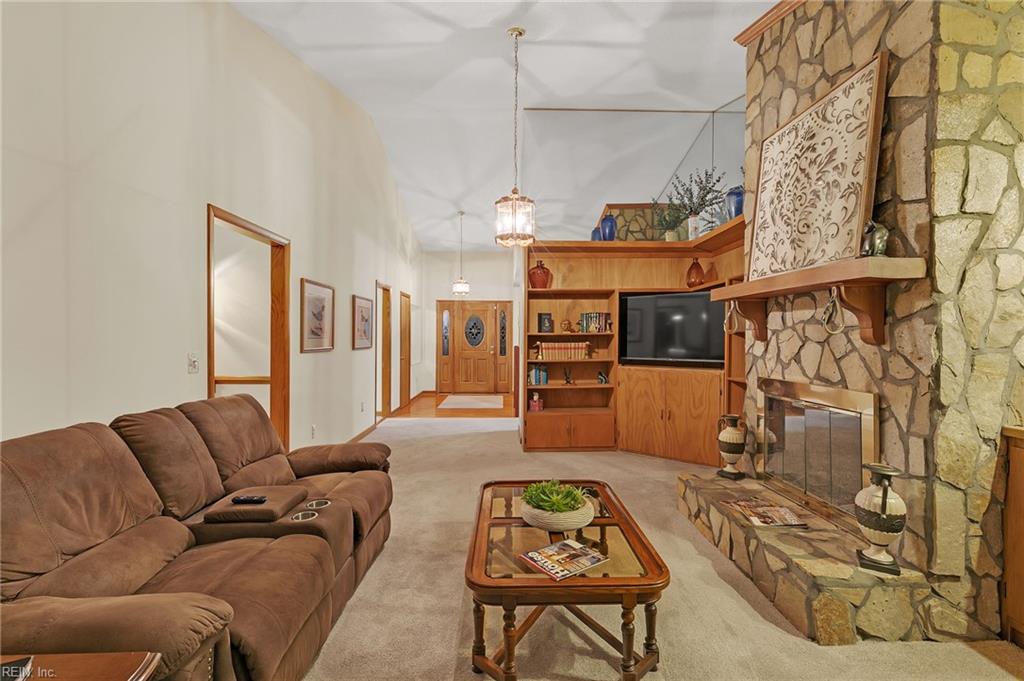 10114 New Hope Court Gloucester VA 23061