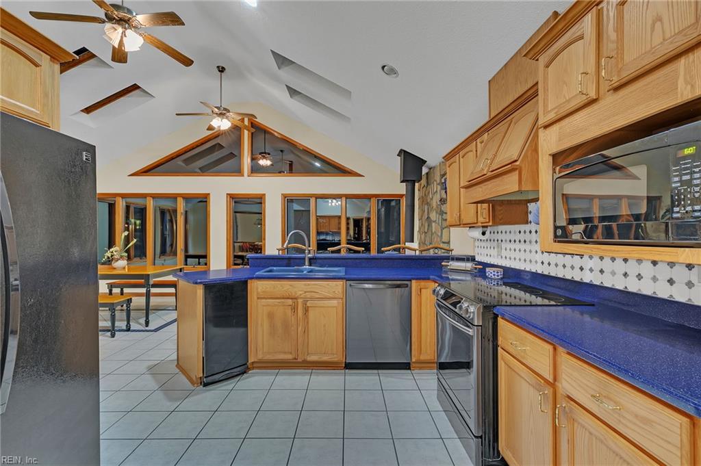 10114 New Hope Court Gloucester VA 23061