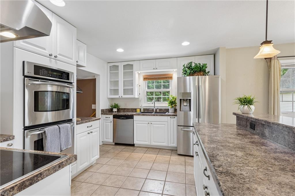 100 Cardinal Lane Yorktown VA 23693