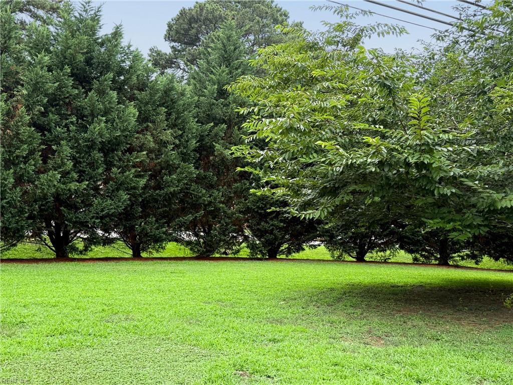 100 Cardinal Lane Yorktown VA 23693