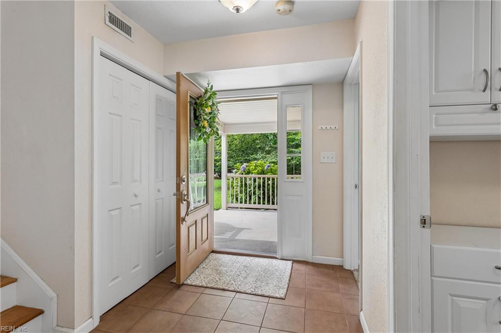 100 Cardinal Lane Yorktown VA 23693